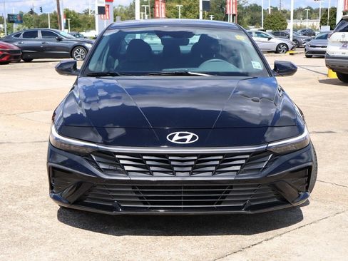 Used 2024 Hyundai Elantra SEL image 21