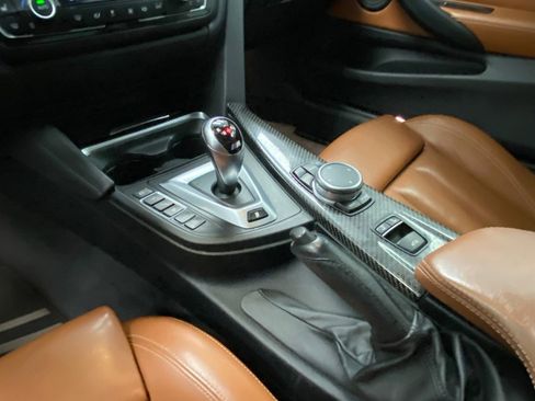 Used 2016 BMW M4 Convertible RWD image 37