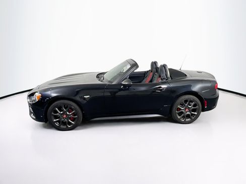 Used 2018 FIAT 124 Spider Abarth w/ Visibility Group RWD image 8