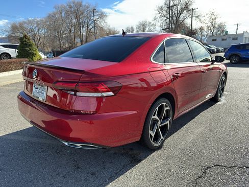 Used 2020 Volkswagen Passat 2.0T R-Line image 7
