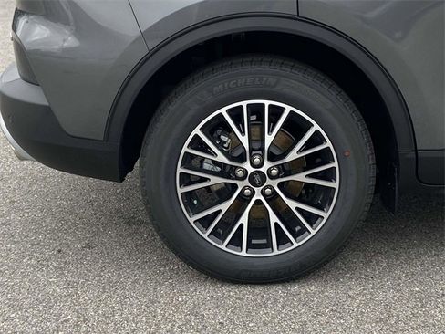 New 2025 Ford Escape SE w/ PHEV Premium Package image 7