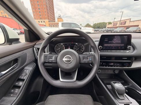 Certified 2023 Nissan Rogue SV AWD/4WD image 19