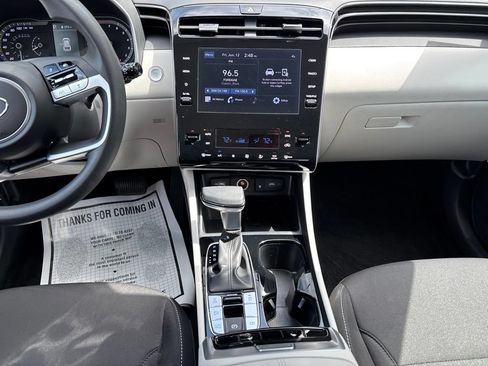 Certified 2024 Hyundai Tucson SEL AWD/4WD image 32