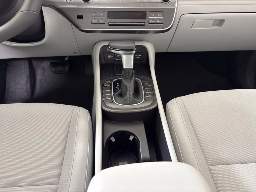 New 2027 Hyundai Kona SEL Sport FWD image 23