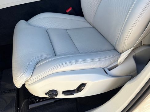 New 2026 Volvo XC60 T8 Ultra w/ Protection Package Premier image 21