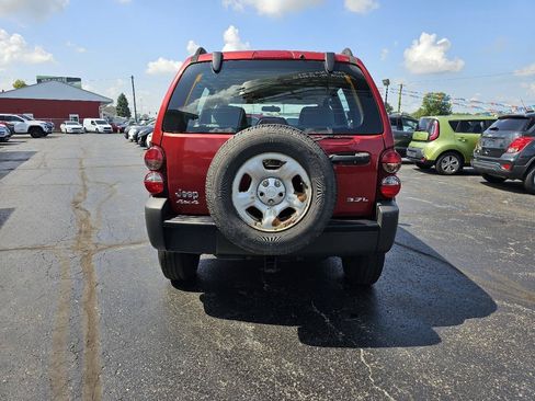 Used 2006 Jeep Liberty Sport AWD/4WD image 26