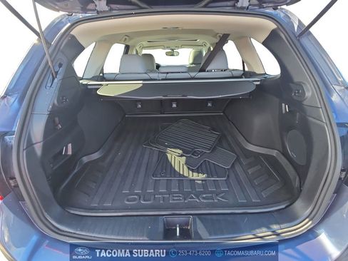 Used 2018 Subaru Outback 3.6R Limited image 19