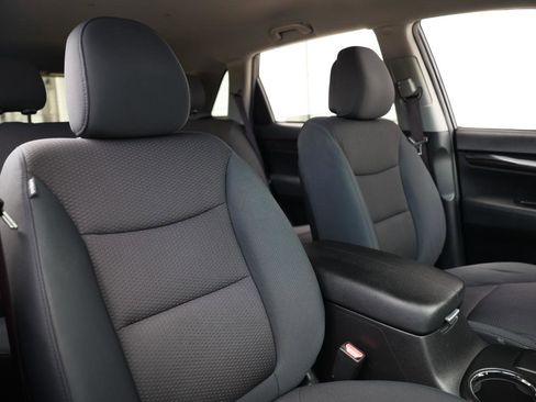 Used 2011 Kia Sorento 2WD image 16