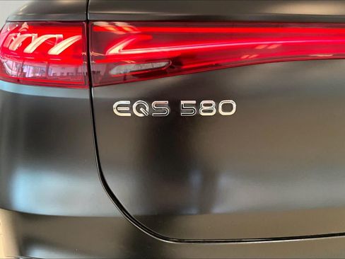 Used 2023 Mercedes-Benz EQS 580 4MATIC SUV image 29