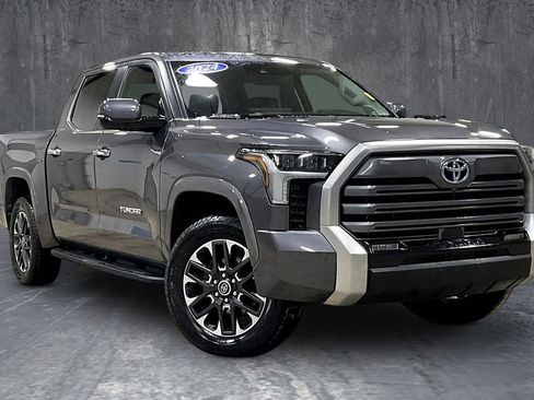 Used 2024 Toyota Tundra Limited image 3