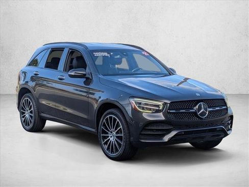Used 2021 Mercedes-Benz GLC 300 image 3
