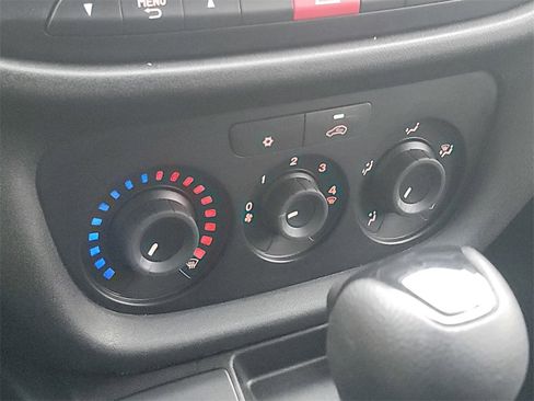 Used 2022 RAM ProMaster City Wagon image 28