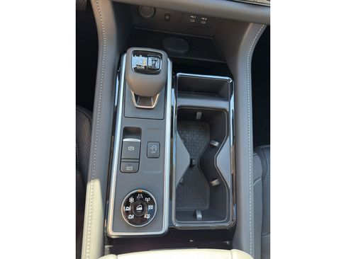 New 2026 Nissan Pathfinder SV image 22