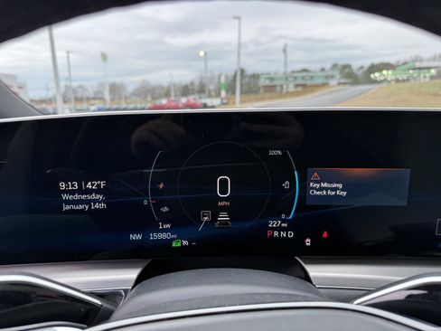 Certified 2024 Cadillac Lyriq Luxury image 14