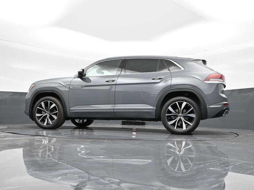 New 2025 Volkswagen Atlas Cross Sport SEL Premium R-Line AWD/4WD image 29