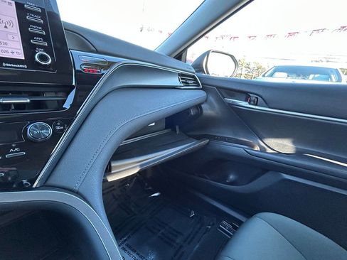 Used 2023 Toyota Camry LE image 28