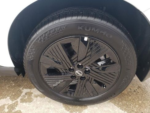 Used 2025 Nissan Murano SV image 43