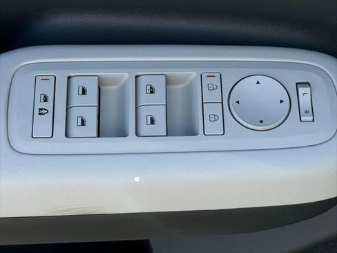 New 2025 Hyundai Santa Fe SE image 12