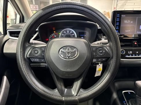 Used 2022 Toyota Corolla LE FWD image 9