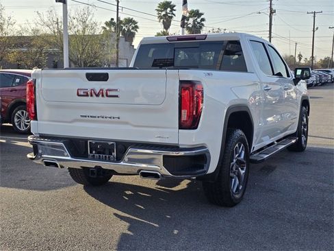 New 2026 GMC Sierra 1500 SLT image 5