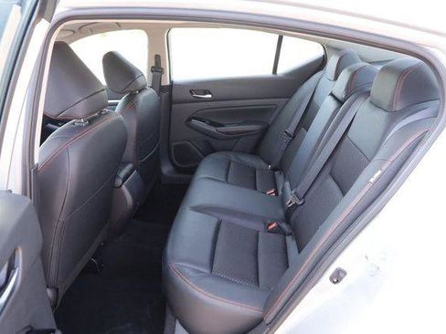 Used 2025 Nissan Altima 2.5 SR FWD image 8