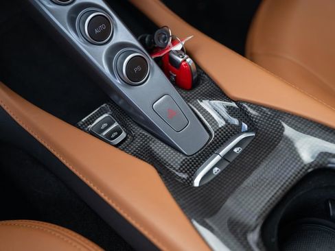 Certified 2019 Ferrari Portofino RWD image 52