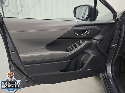 Used 2024 Subaru Crosstrek 2.5i Limited image 32