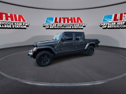 Used 2023 Jeep Gladiator Sport