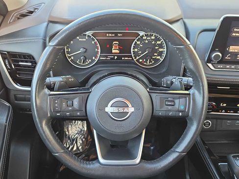 Used 2023 Nissan Rogue SL image 19
