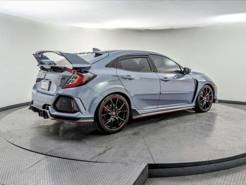 Used 2019 Honda Civic Type R image 9