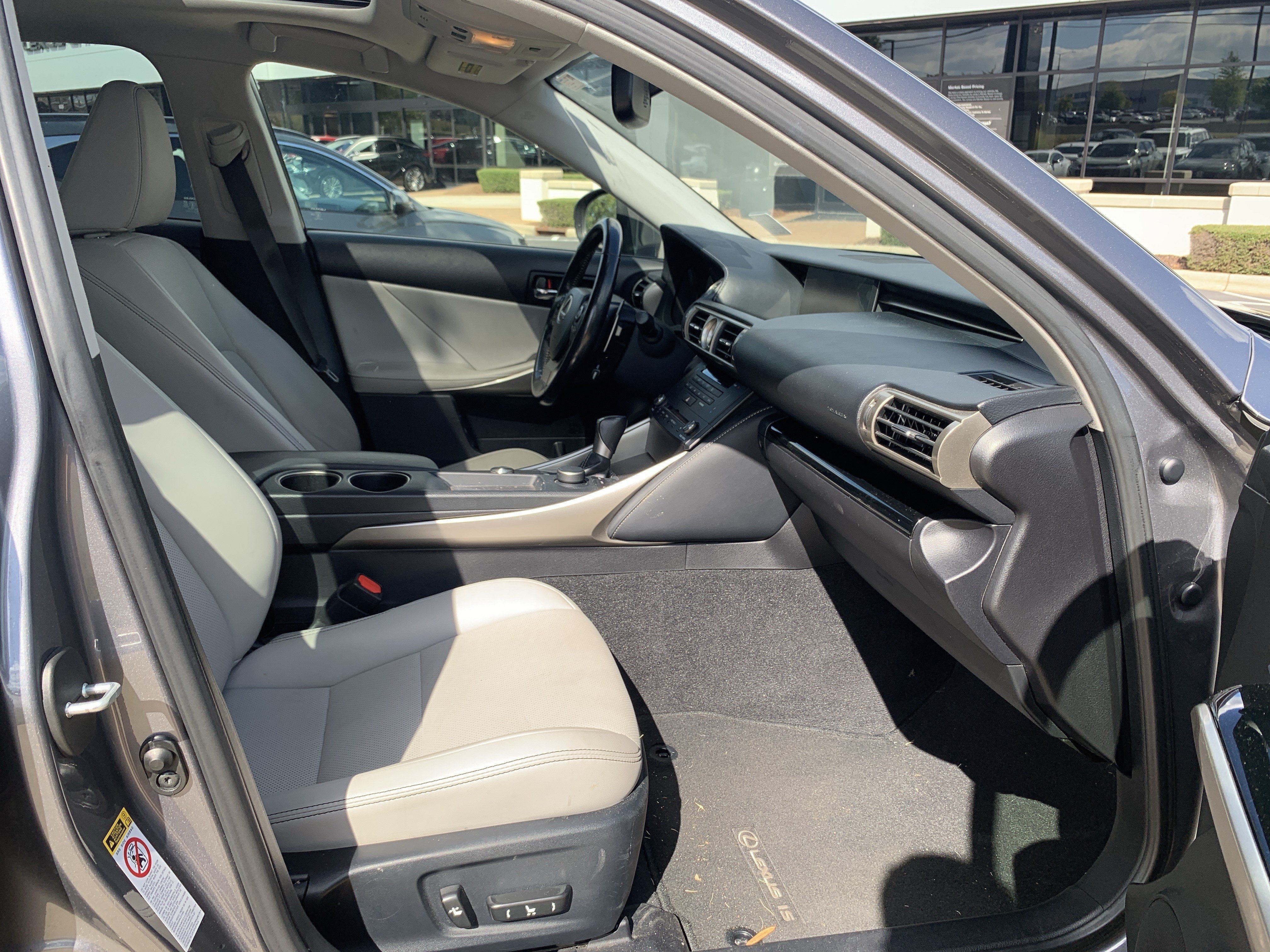 Used 2015 Lexus IS 250 RWD image 35