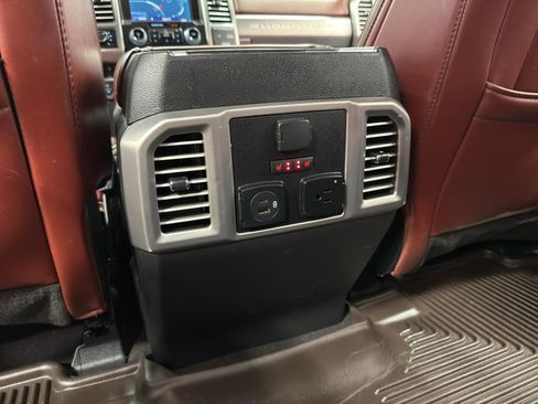 Used 2021 Ford F250 Platinum AWD/4WD image 30
