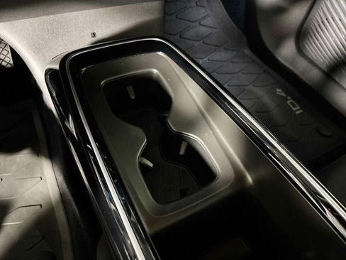 Certified 2023 Volkswagen ID.4 Pro S Plus AWD/4WD image 15