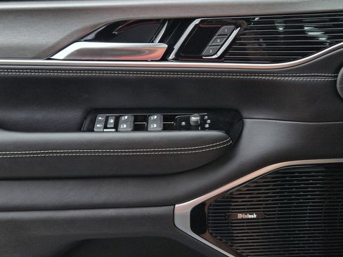 New 2026 Jeep Grand Wagoneer L Limited AWD/4WD image 14