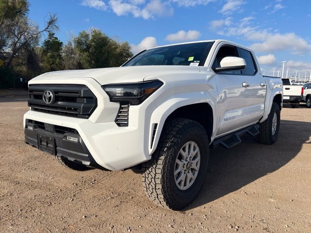 Used 2025 Toyota Tacoma SR5 AWD/4WD image 1