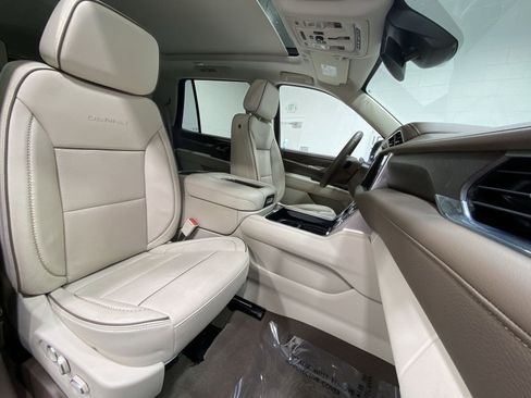 Used 2023 GMC Yukon Denali w/ LPO, Floor Liner Package AWD/4WD image 26