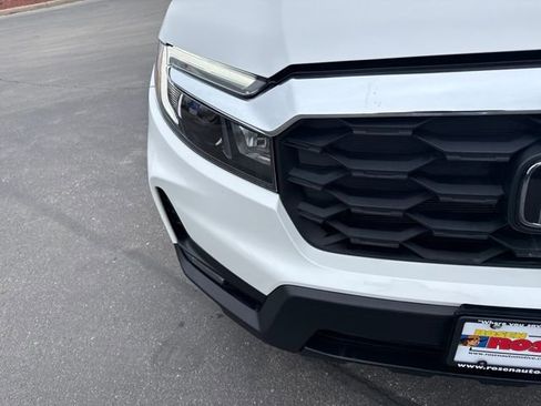 Used 2023 Honda Passport EX-L image 42