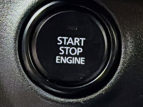 Used 2021 MAZDA MAZDA3 s image 31