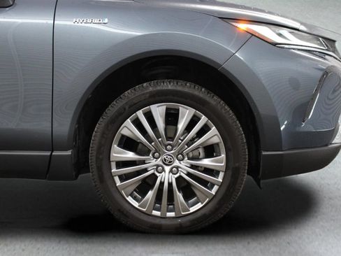 Used 2021 Toyota Venza Limited AWD/4WD image 14