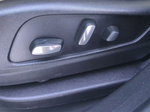 Used 2017 Cadillac XT5 Luxury w/ Driver Awareness Package image 16