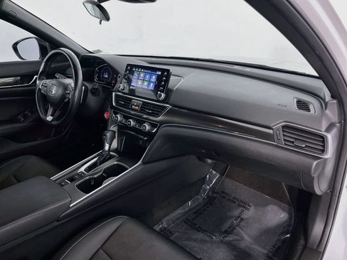 Used 2022 Honda Accord Sport image 34