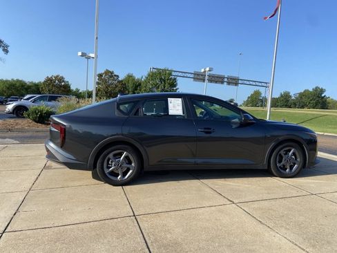 Used 2025 Kia K4 FWD image 12