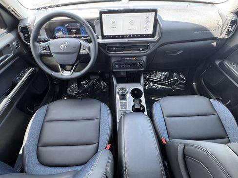 Used 2025 Ford Bronco Sport Outer Banks AWD/4WD image 26