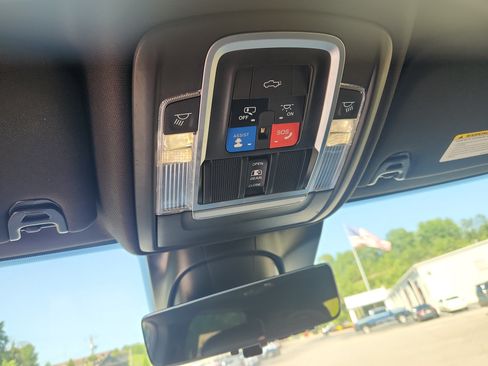 Used 2021 RAM 2500 Limited AWD/4WD image 26