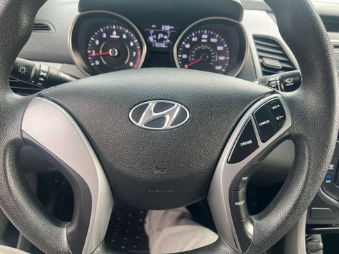 Used 2016 Hyundai Elantra SE FWD image 50