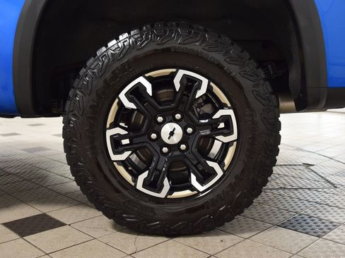 Used 2022 Chevrolet Silverado 1500 ZR2 w/ Technology Package AWD/4WD image 29