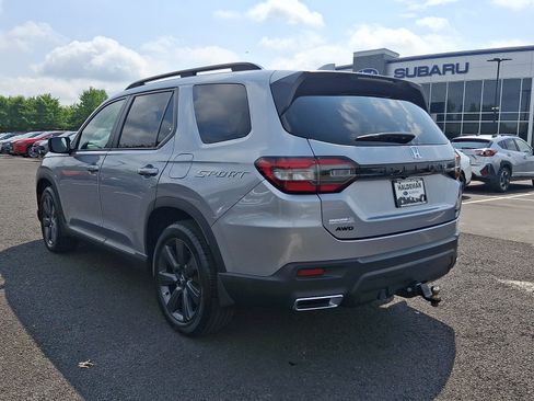 Used 2023 Honda Pilot Sport image 5