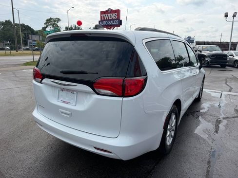 Used 2021 Chrysler Voyager Lxi FWD image 5