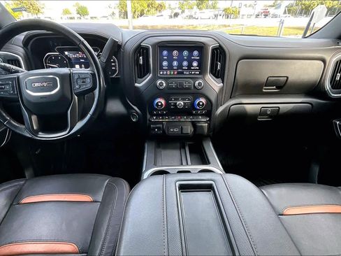 Used 2022 GMC Sierra 2500 AT4 w/ AT4 Premium Plus Package image 16