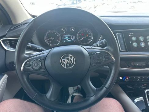 Used 2019 Buick Enclave Essence AWD/4WD image 9
